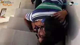 مشهد إكس إكس إكس: فتاة هندية ذات أثداء ضخمة تأخذ قضيبًا