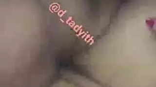 ديوث ترك زوجته مع صديقه في البيت وذهب