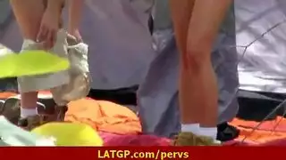 احتفال سحاقي ثلاثي: لعق الفرج ومص الثدي بقوة