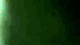 عاهرة إيرانية محجبة تبلع زب كبير في مشهد فموي إباحي