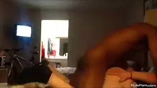 القضيب الأسود يشبع رغبات فرج تارا ترينهولم الشهواني الرطب