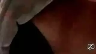 محجبة مثيرة تمارس جنساً سرياً صريحاً مع زوج صديقتها