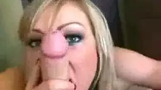 جلسة لمس شرجي لشقراء قبل أن تمارس الجنس بقوة