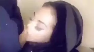 دمى جنسية مقنعة: حلق خشن وقذف داخلي عميق