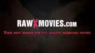 اختراق شرجي لشقراء: دسار وردي يمدد مؤخرتها