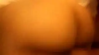 جزائري ينيك صديقه اللوطي في حمام عام